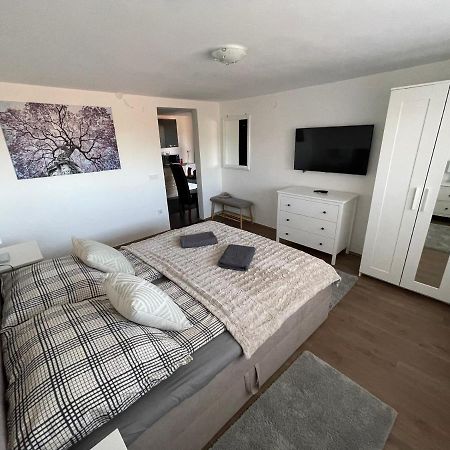 Malibu Apartman Miskolc Ngoại thất bức ảnh